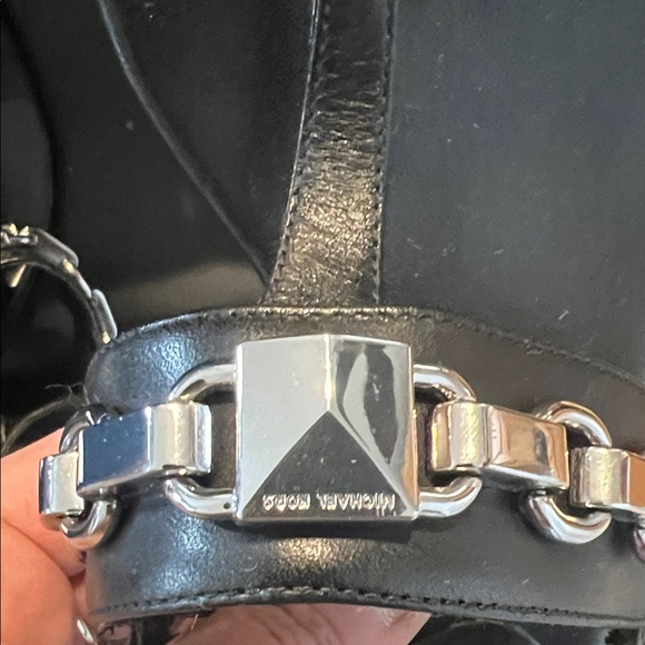 Michael Kors Black leather Sandals with Metallic Chain - Picture 7 of 8